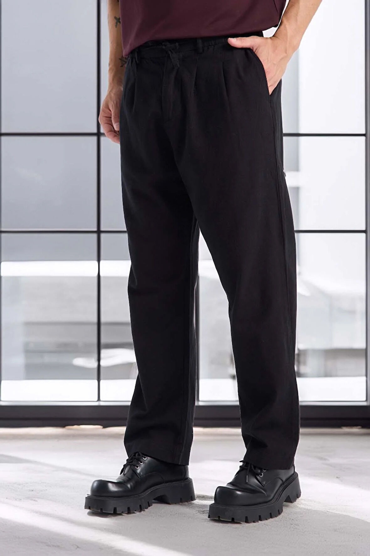 Bergman Keten Görünümlü Pamuklu Flamlı Rahat Kalıp Pileli Erkek Pantolon - Siyah