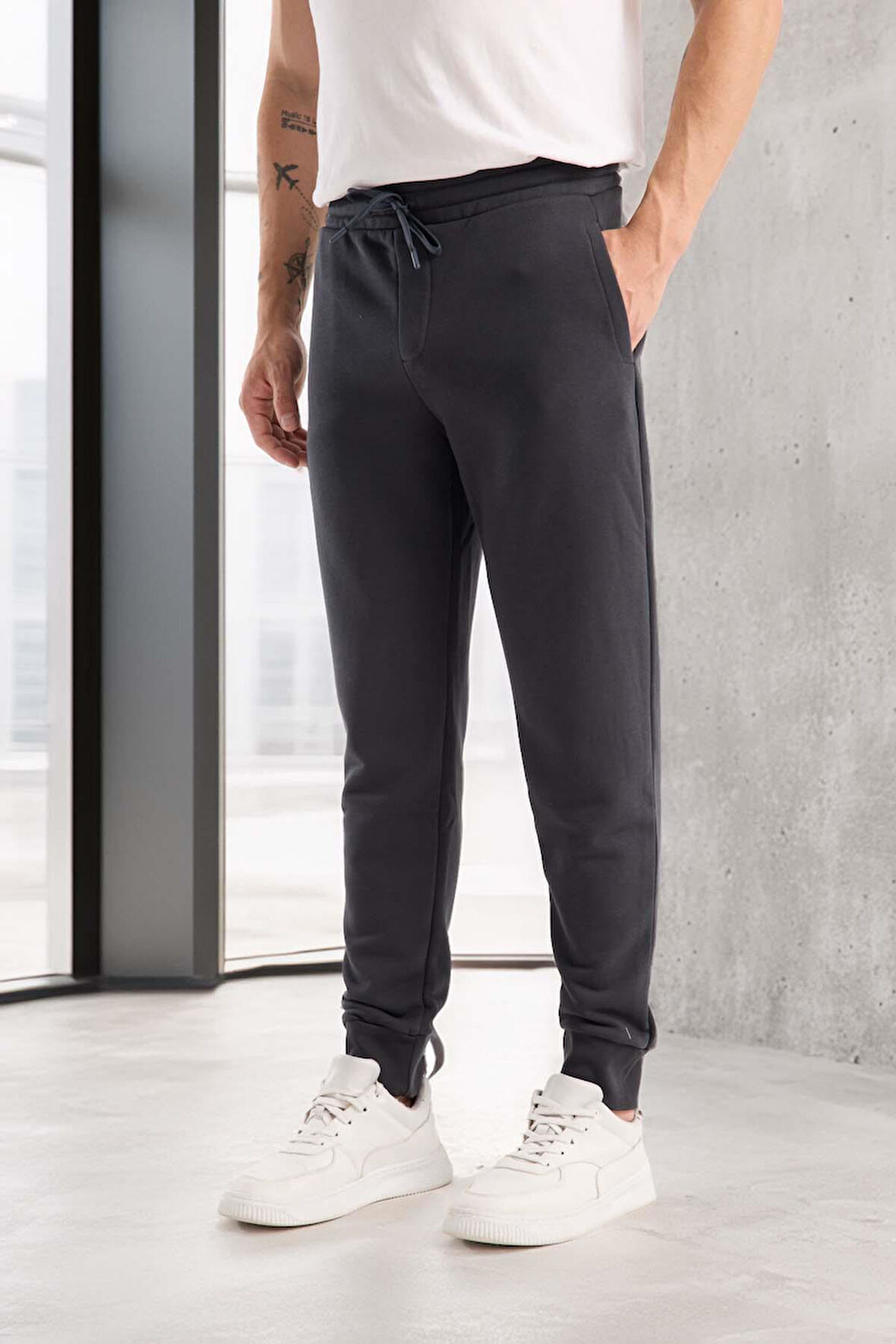 Spike Diagonal 3 İplik Manşet Paça Erkek Pantolon Eşofman Altı - Füme