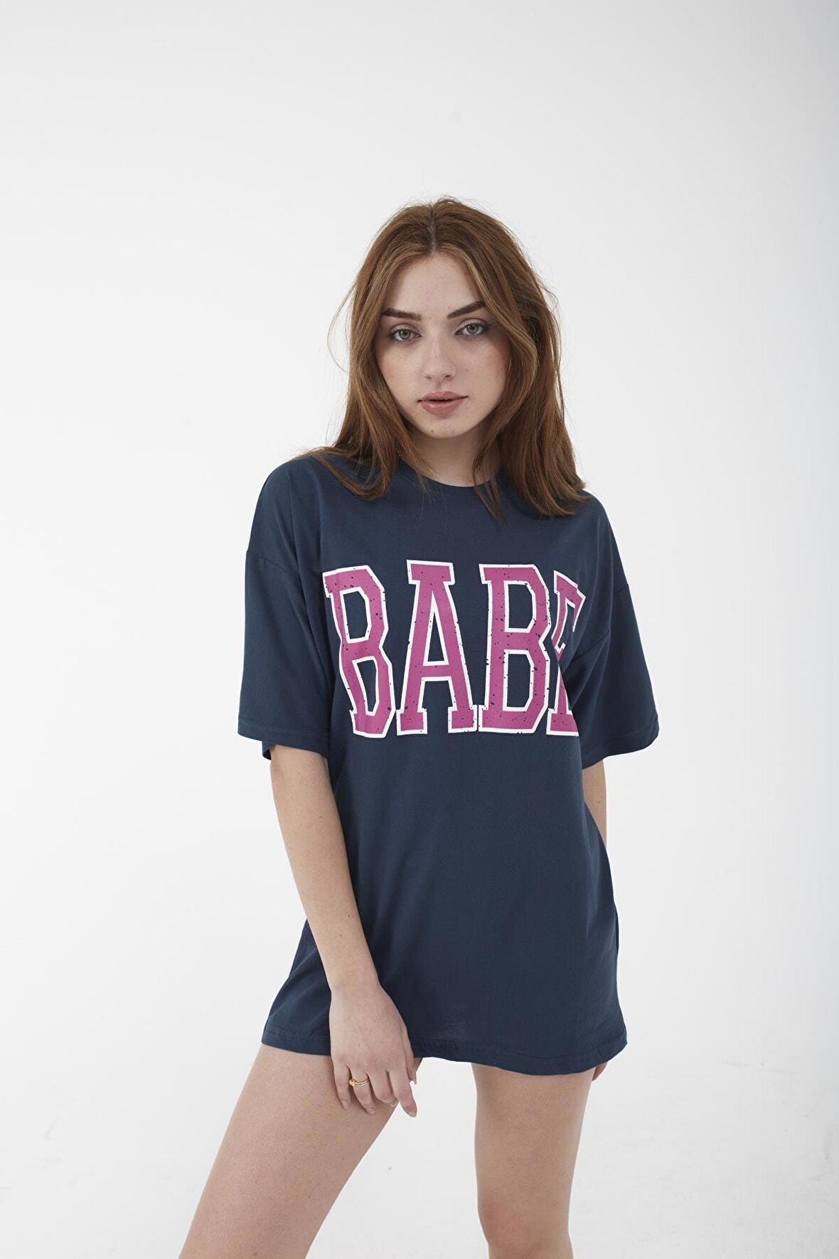 Kadın Oversize Babe Baskılı Salaş Kesim T-shirt