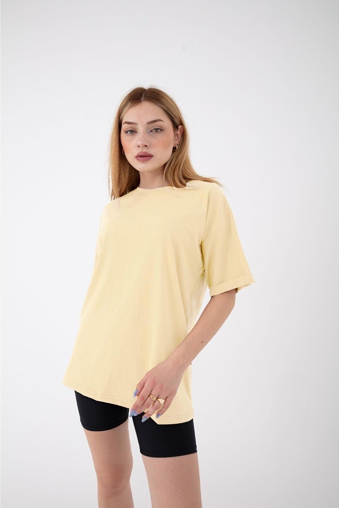 Kadın Basic Baskısız Düz Oversize Salaş Bol Kesim Duble Kol T-shirt