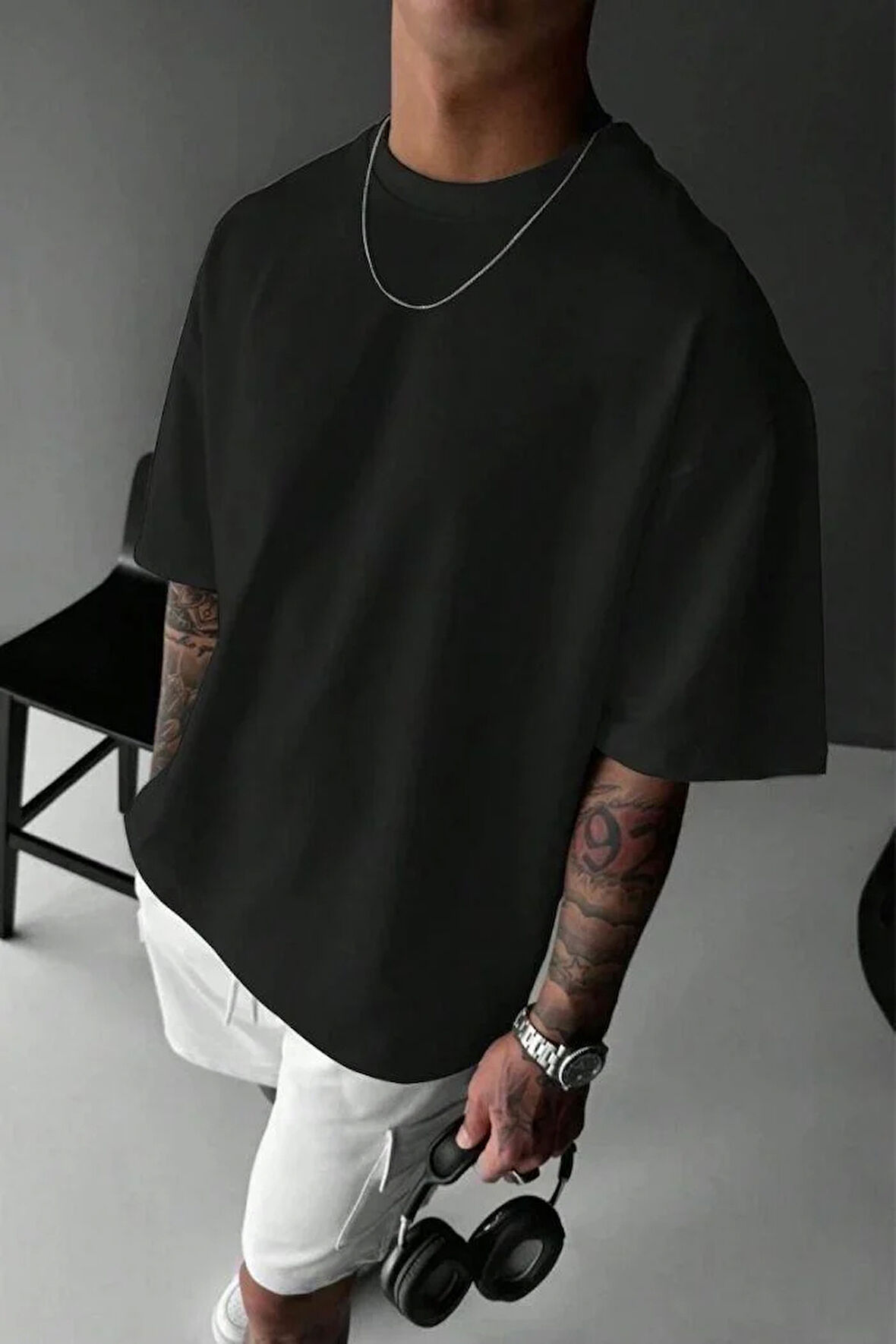 Erkek Siyah  Oversize Kesim Bisiklet Yaka Oversize Tişört