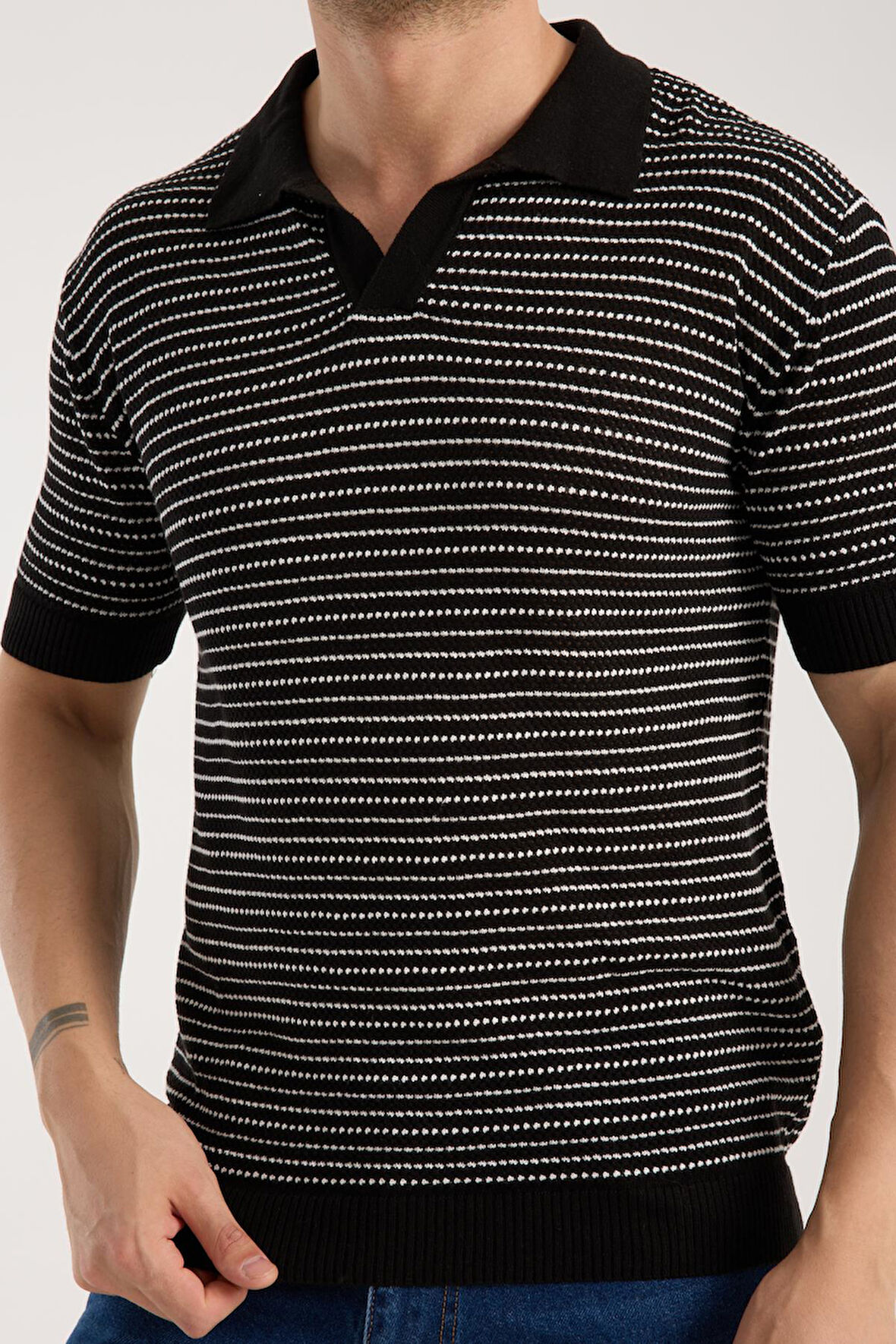 Erkek Polo Yaka Links  Örgü Dokulu Siyah Kısa Kollu Triko Tişört