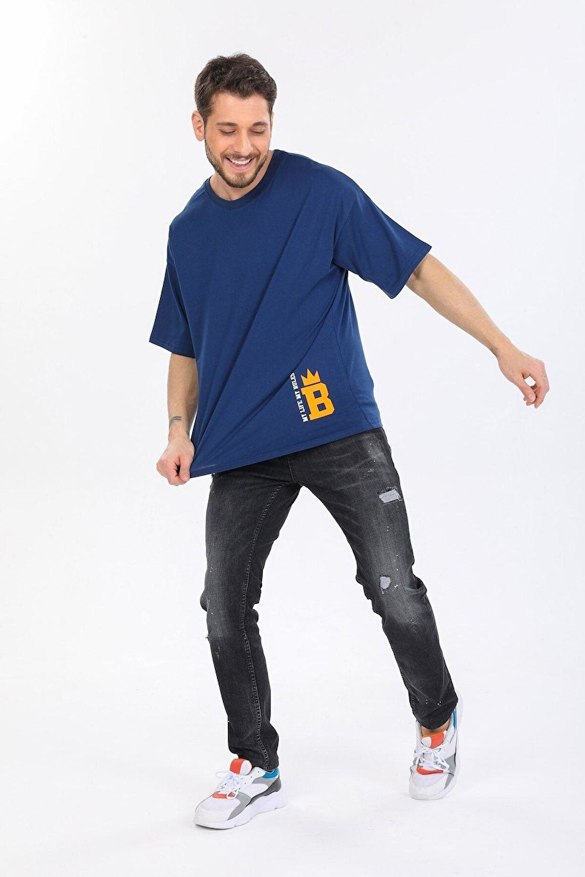Oversize Minimal Tasarım Detaylı Mavi T-shirt