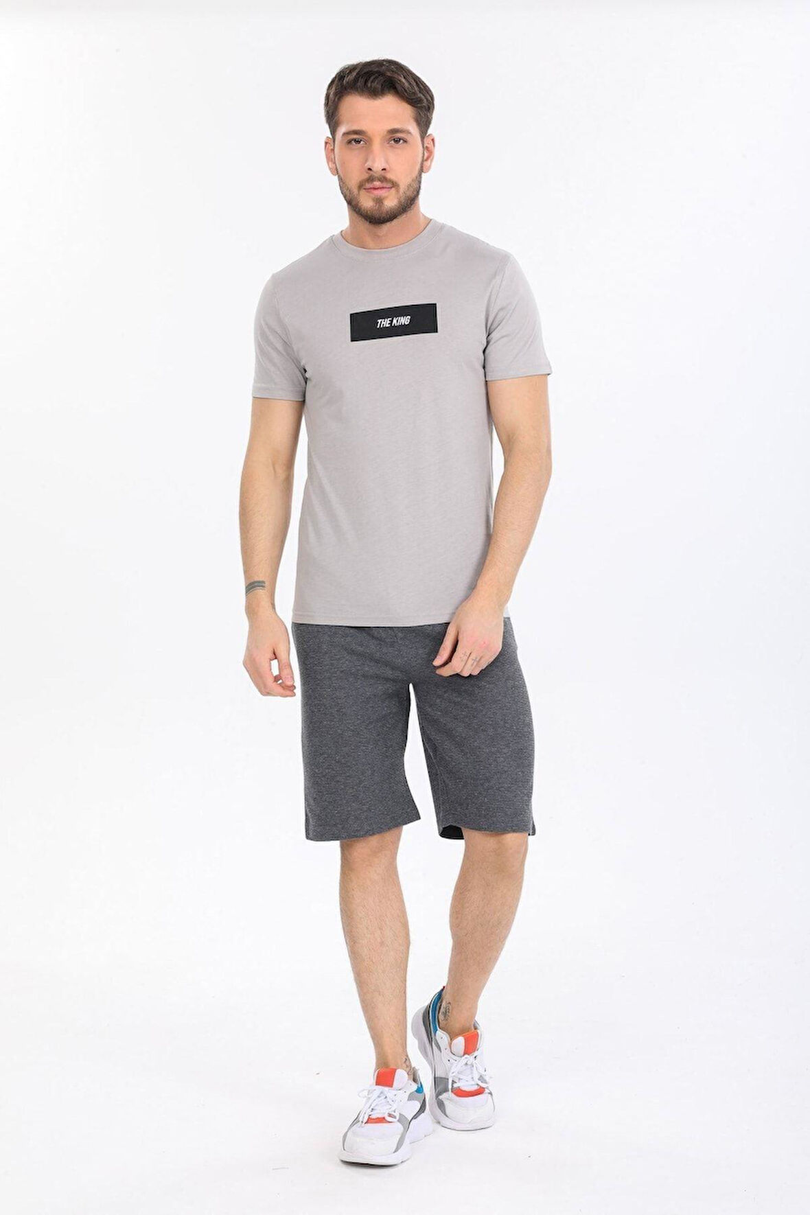The King Yazılı Gri T-shirt