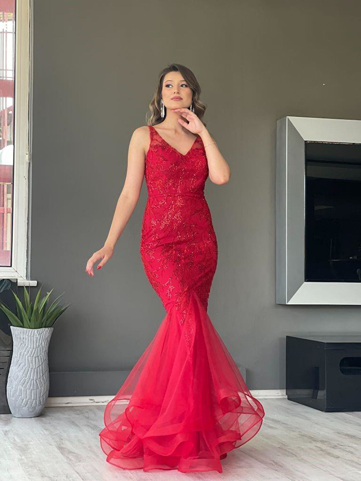 Kırmızı Kalın Askılı Boncuk İşlemeli Balık Yeni Sezon Abiye Elbise Ht7094 7094