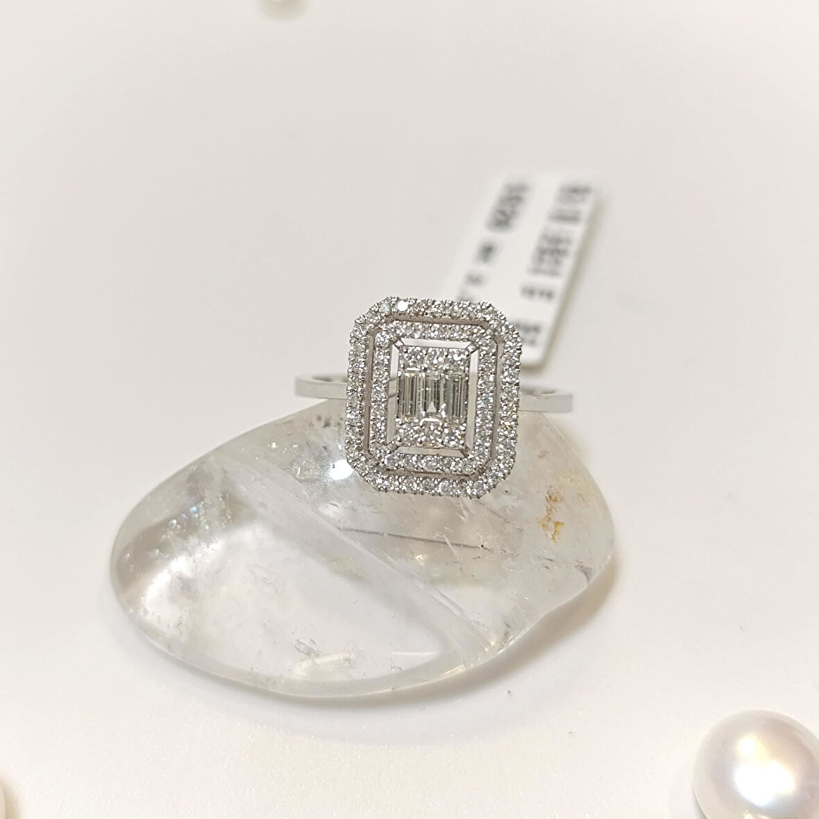 0.35ct F Color Baget Taşlı Pırlanta Yüzük 14 Ayar Altın HD VİDEOLU