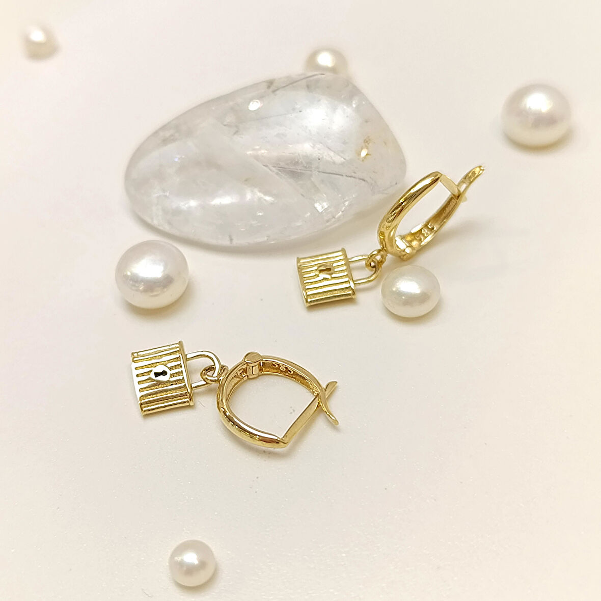 Sallanan Asma Kilit Küpe 14 Ayar Altın HD VİDEOLU