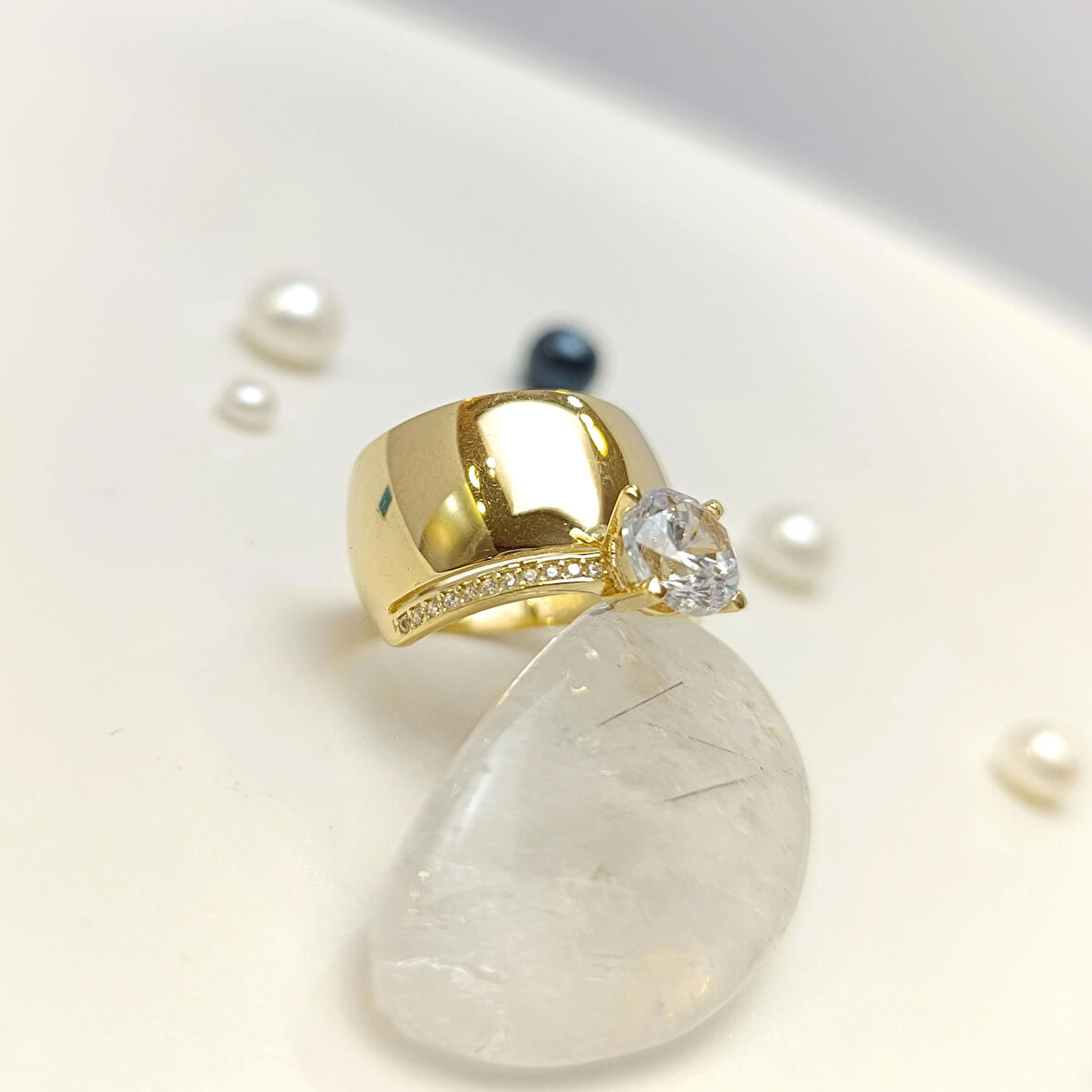 Bitişik Alyans Tek Taşlı Yüzük 14 Ayar Altın HD VİDEOLU