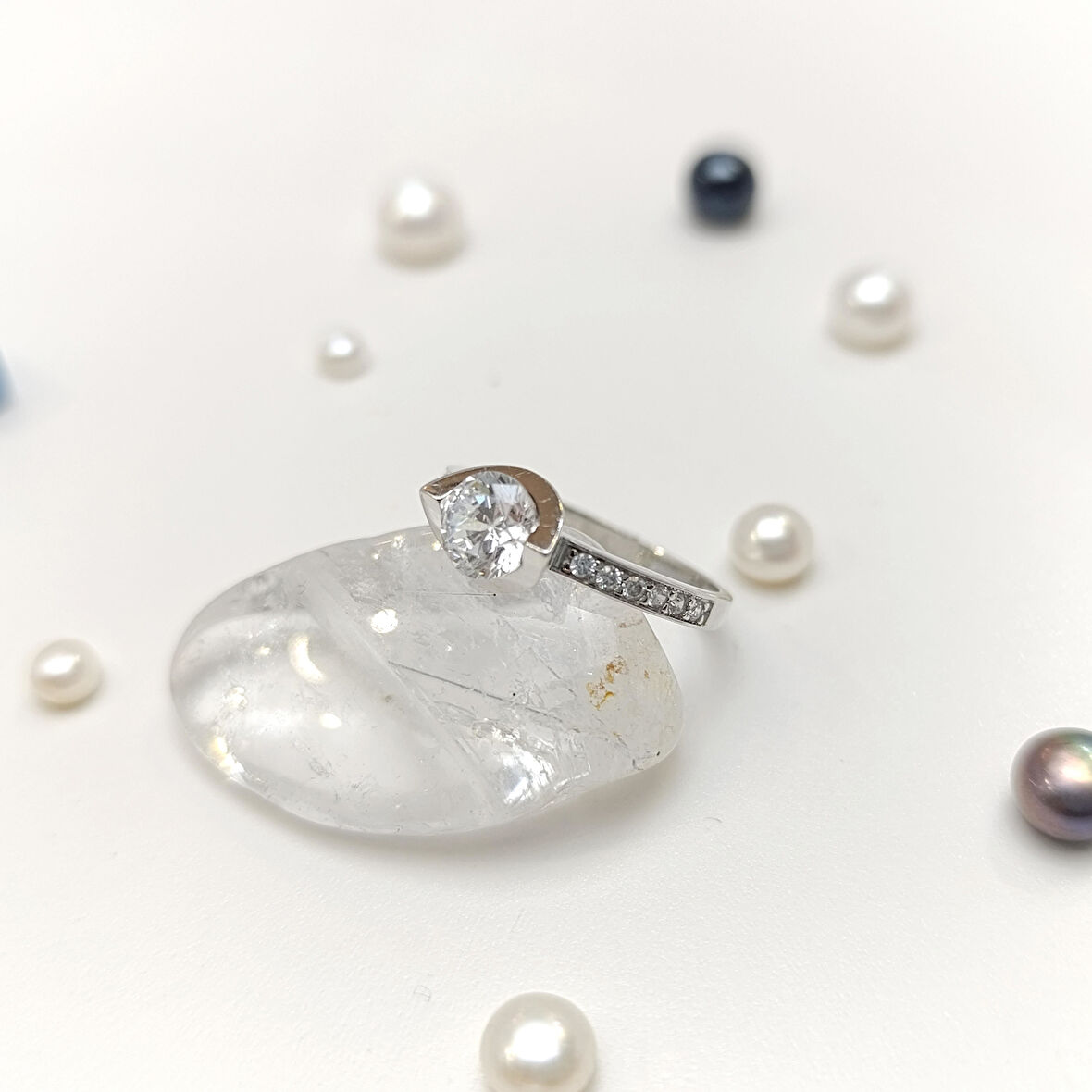 Tek Taş Yüzük 14 Ayar Altın HD VİDEOLU