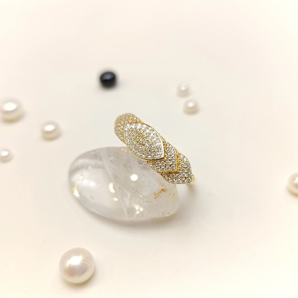 Taşlı Yüzük 14 Ayar Altın HD VİDEOLU