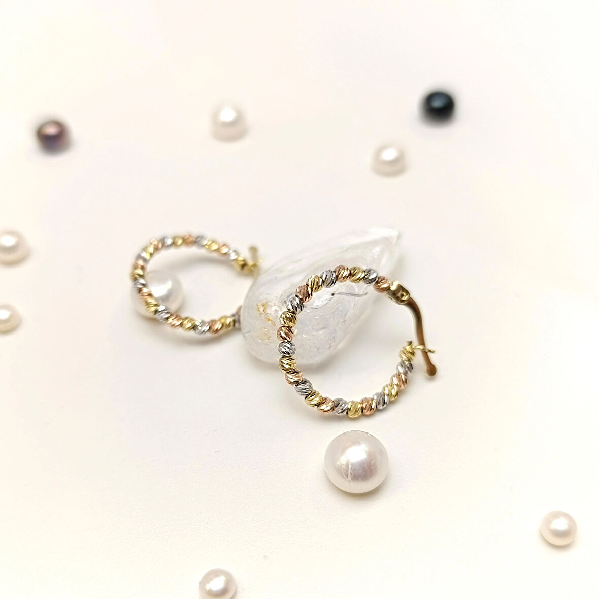 Dorika Toplu Halka Küpe 14 Ayar Altın HD VİDEOLU