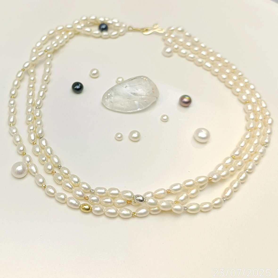 Dorika Toplu Üç Sıralı Oval Gerçek İncili Gerdanlık Kolye 14 Ayar Altın HD VİDEOLU