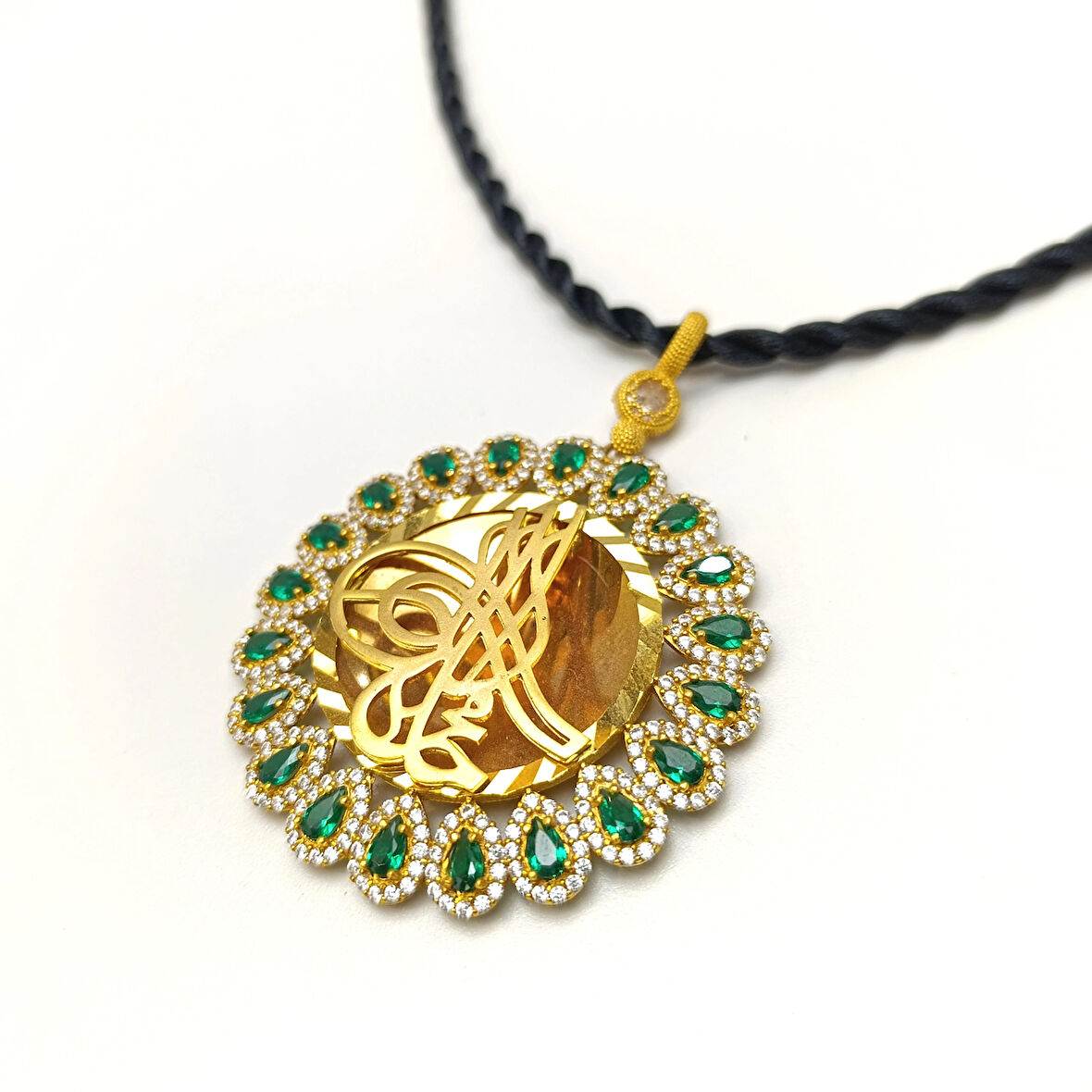 Yeşil Taşlı Tuğralı Kolye 14 Ayar Altın HD VİDEOLU