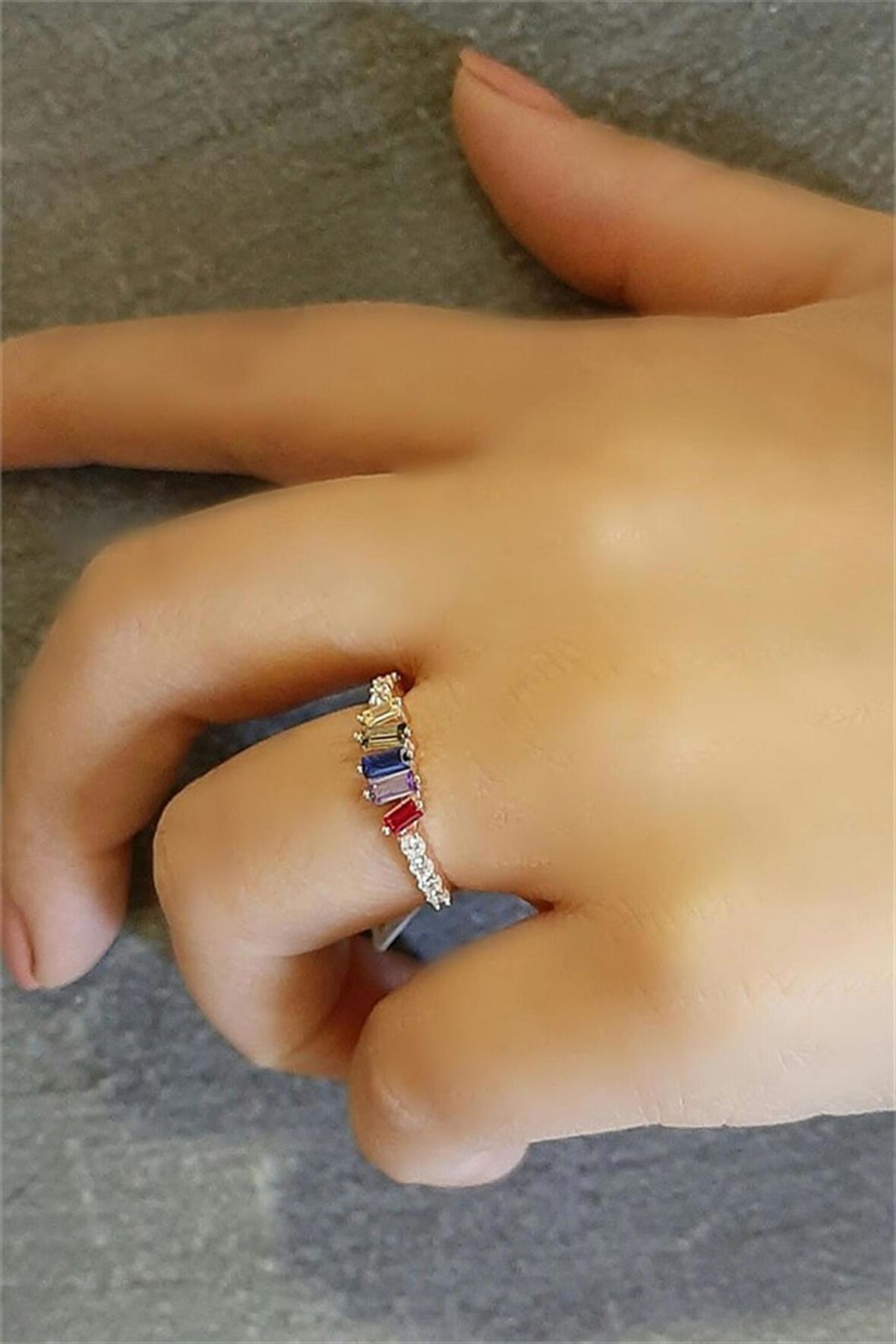 Baget Taşlı Renkli Gümüş Yüzük