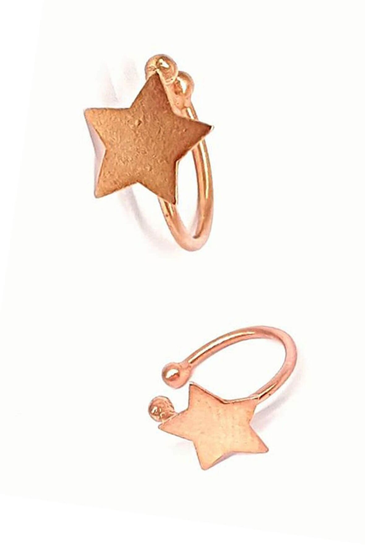 Yıldız Figürlü Gümüş Üzerine Rose altın kaplama kıkırdak küpesi