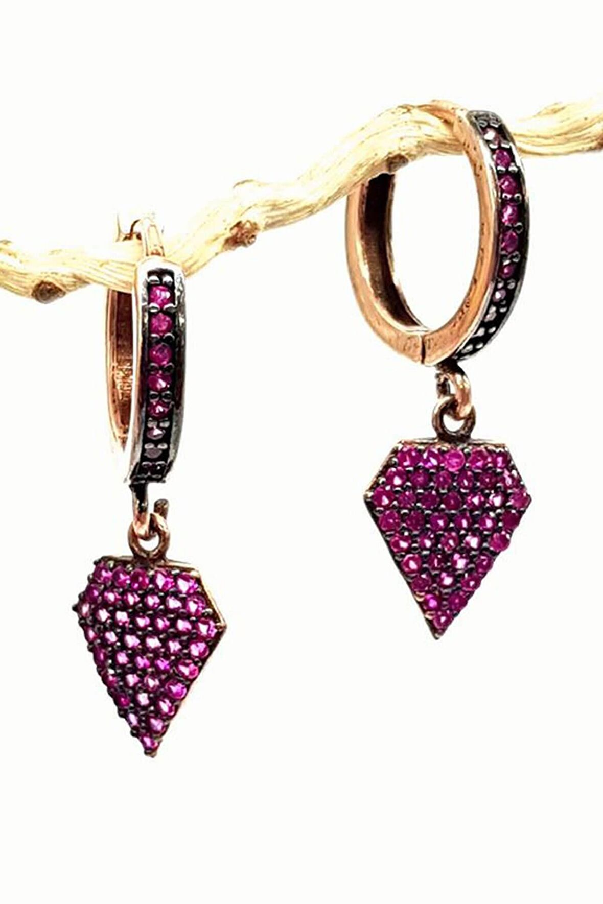 Pembe zirkon taşlı gümüş Kadın küpe