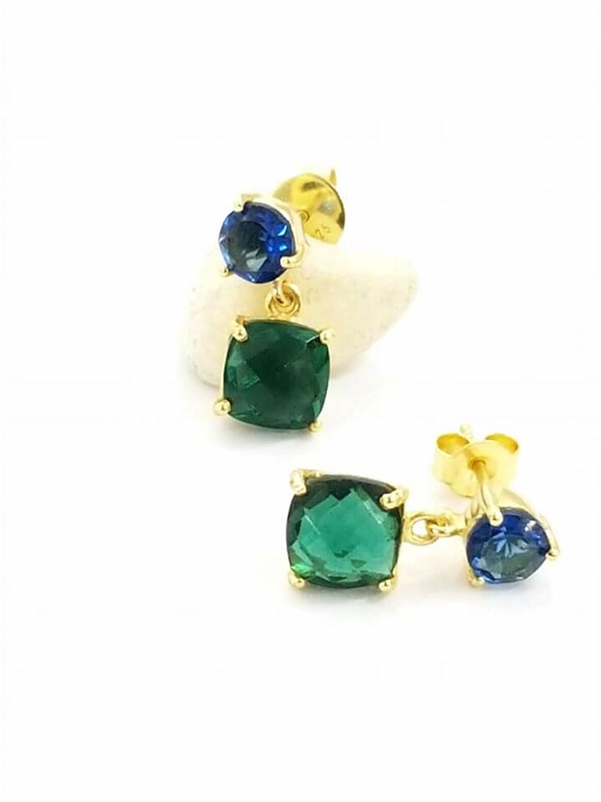 Aquamarin ve zirkon taşlı gümüş üzerine altın kaplama küpe