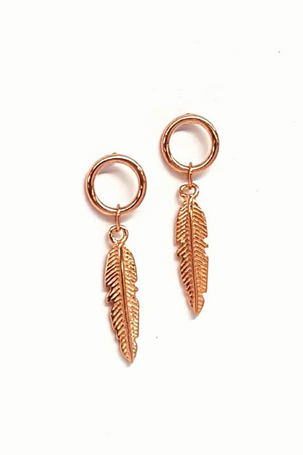 Tüy Figürlü Gümüş üzerine rose altın kaplama sallantılı küpe