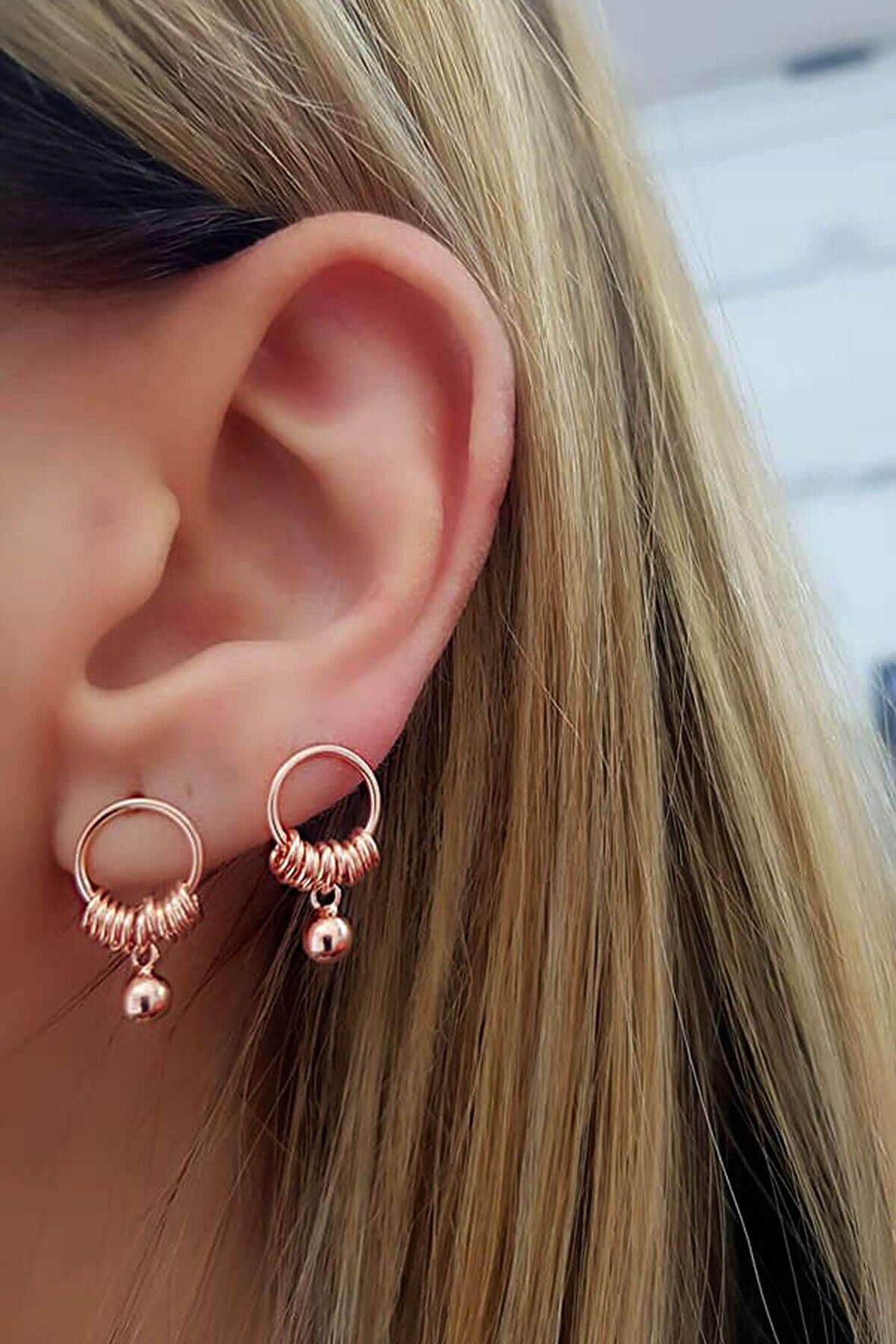 Gümüş üzerine rose altın kaplama minimal küpe