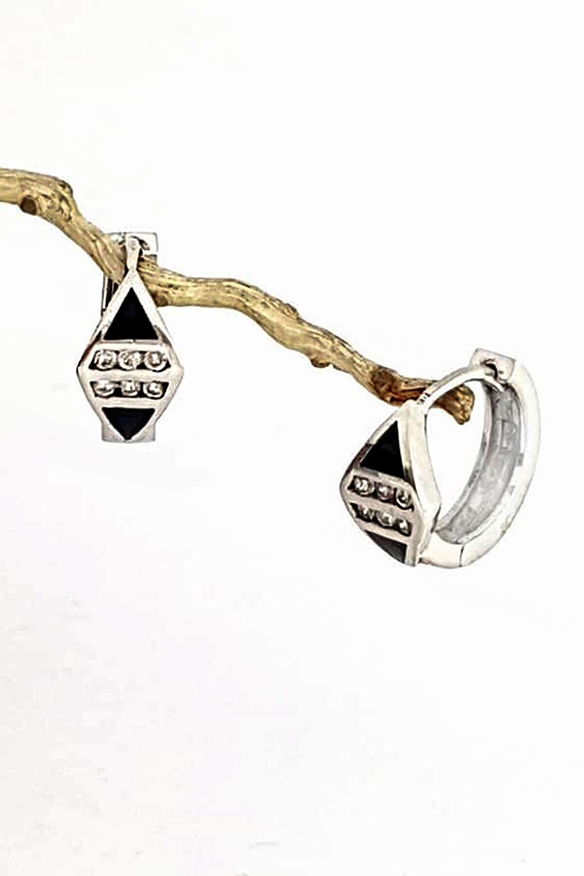 Siyah Mine işçilikli zirkon taşlı gümüş Kadın halka küpe