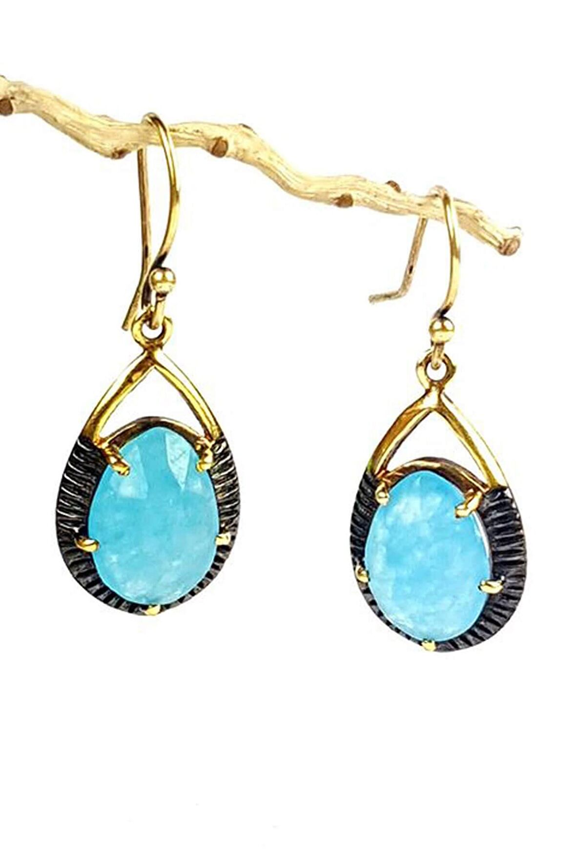 Kalsedon taşlı el yapısı tasarım gümüş sallantılı küpe