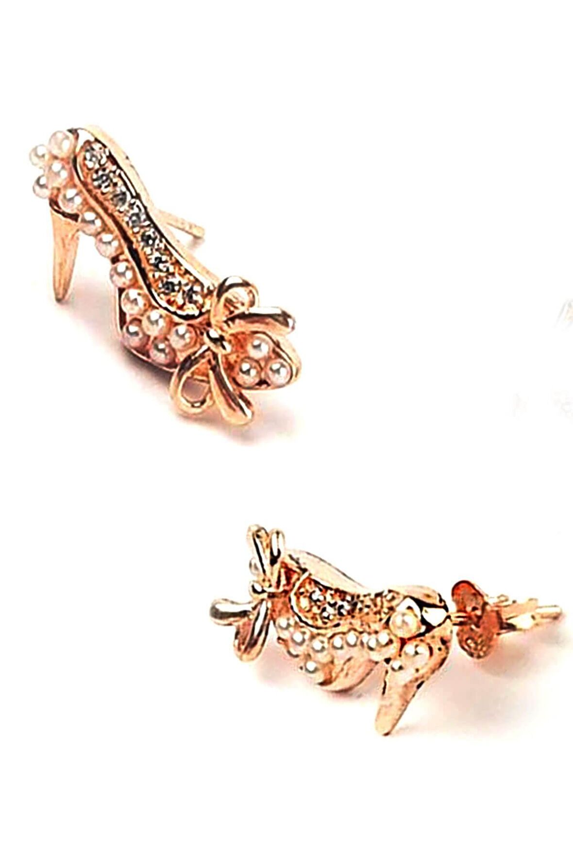 Tasarım Ayakkabı Figürlü kum incili gümüş küpe