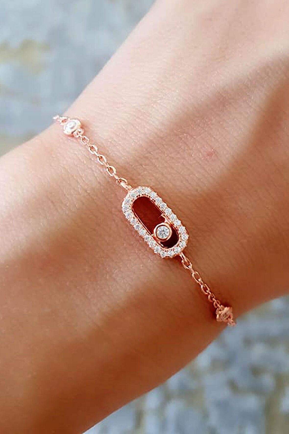 İtalyan tasarımı zirkon taşlı gümüş üzerine rose altın kaplama bileklik