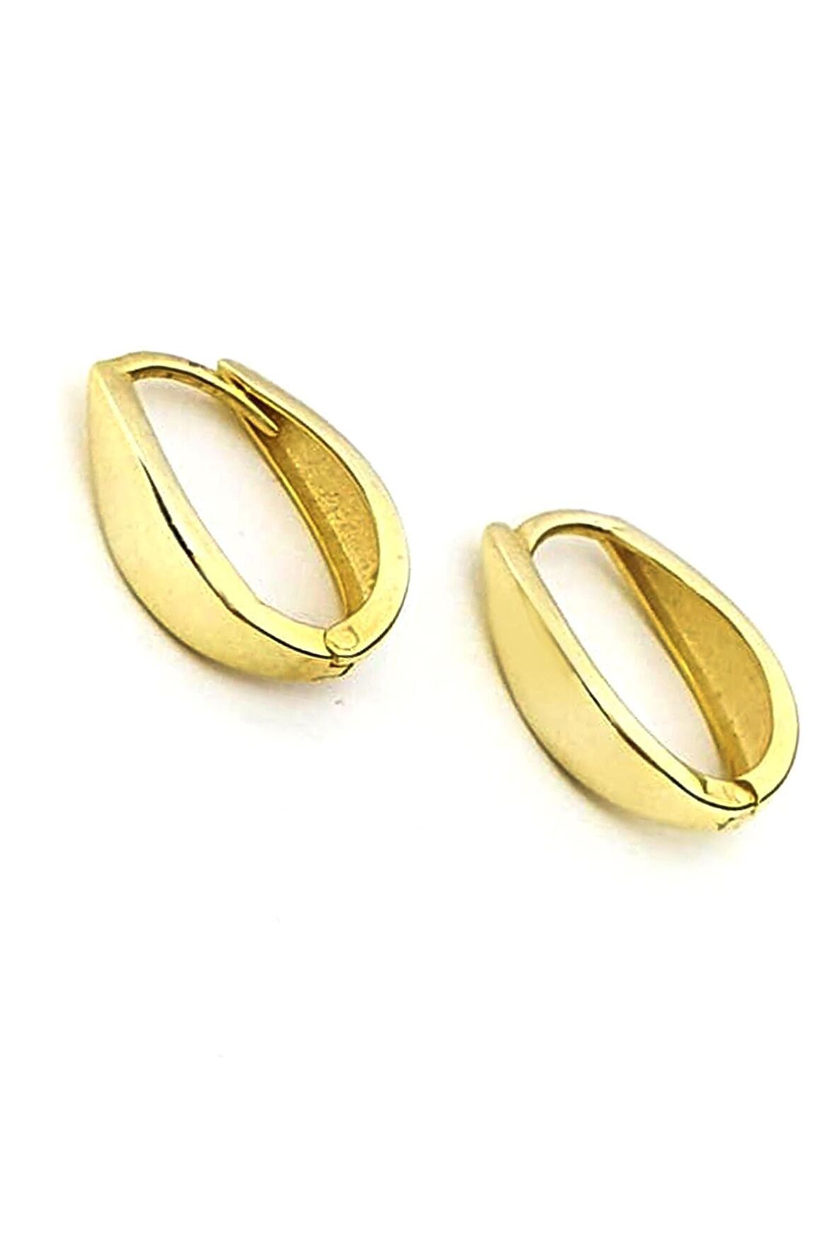 gümüş altın kaplama oval halka küpe ( Küpe çapı 1.5 cm dir ) 