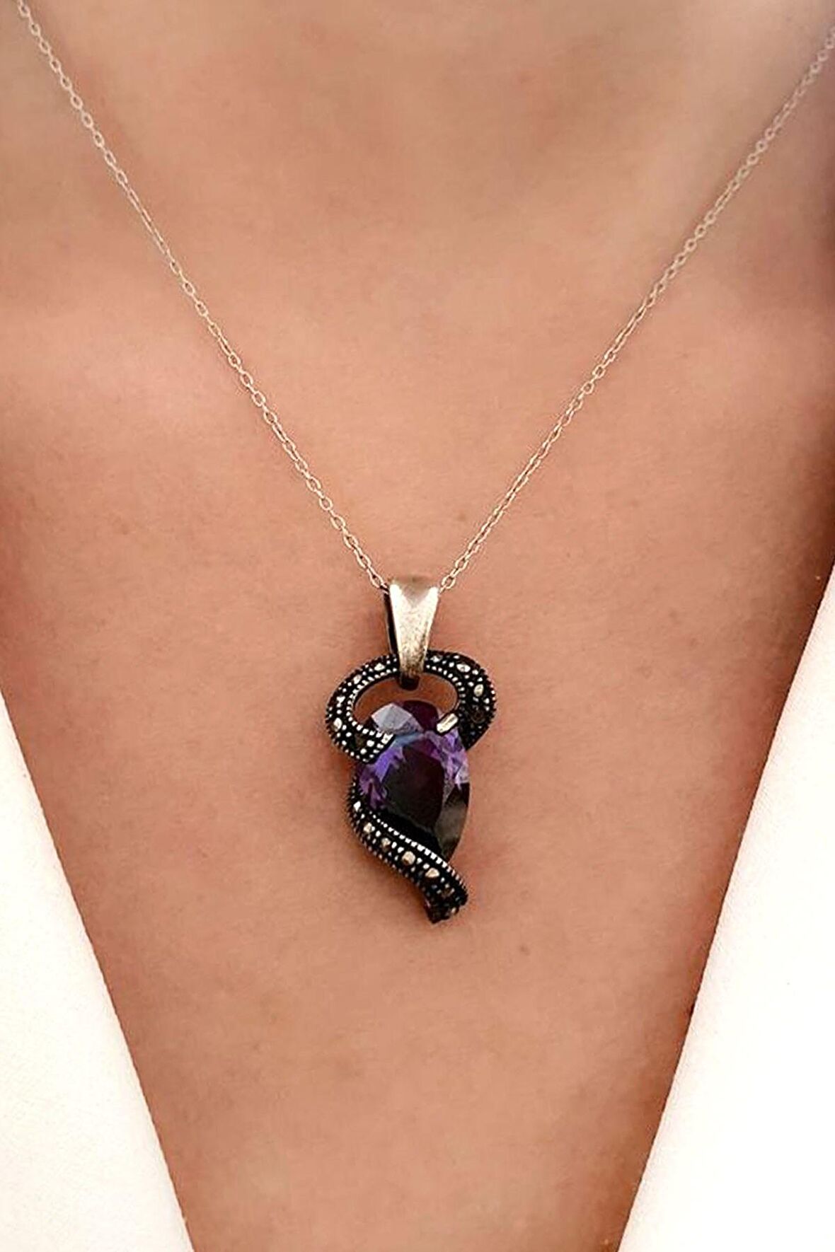 Ametist markazit taş detayli kolye