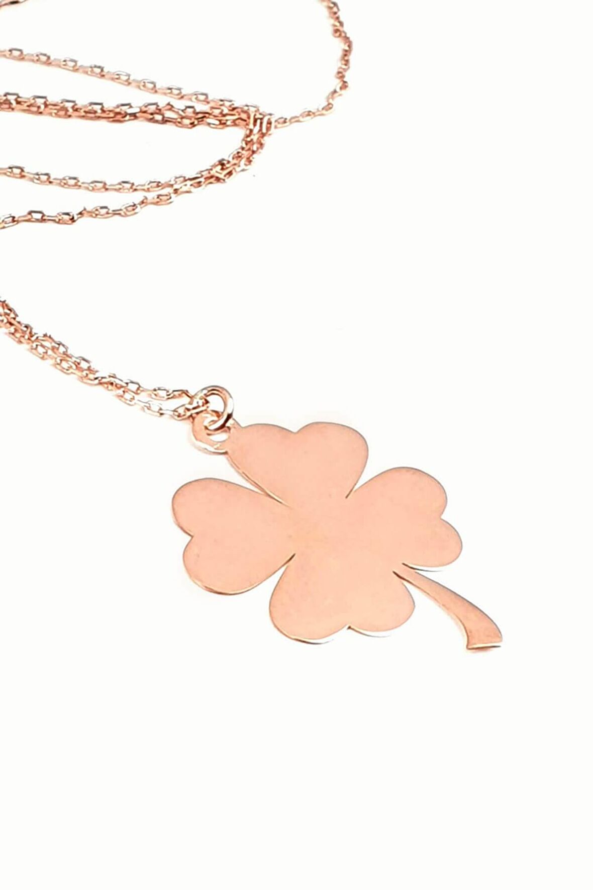 yonca figürlü gümüş rose plaka kolye