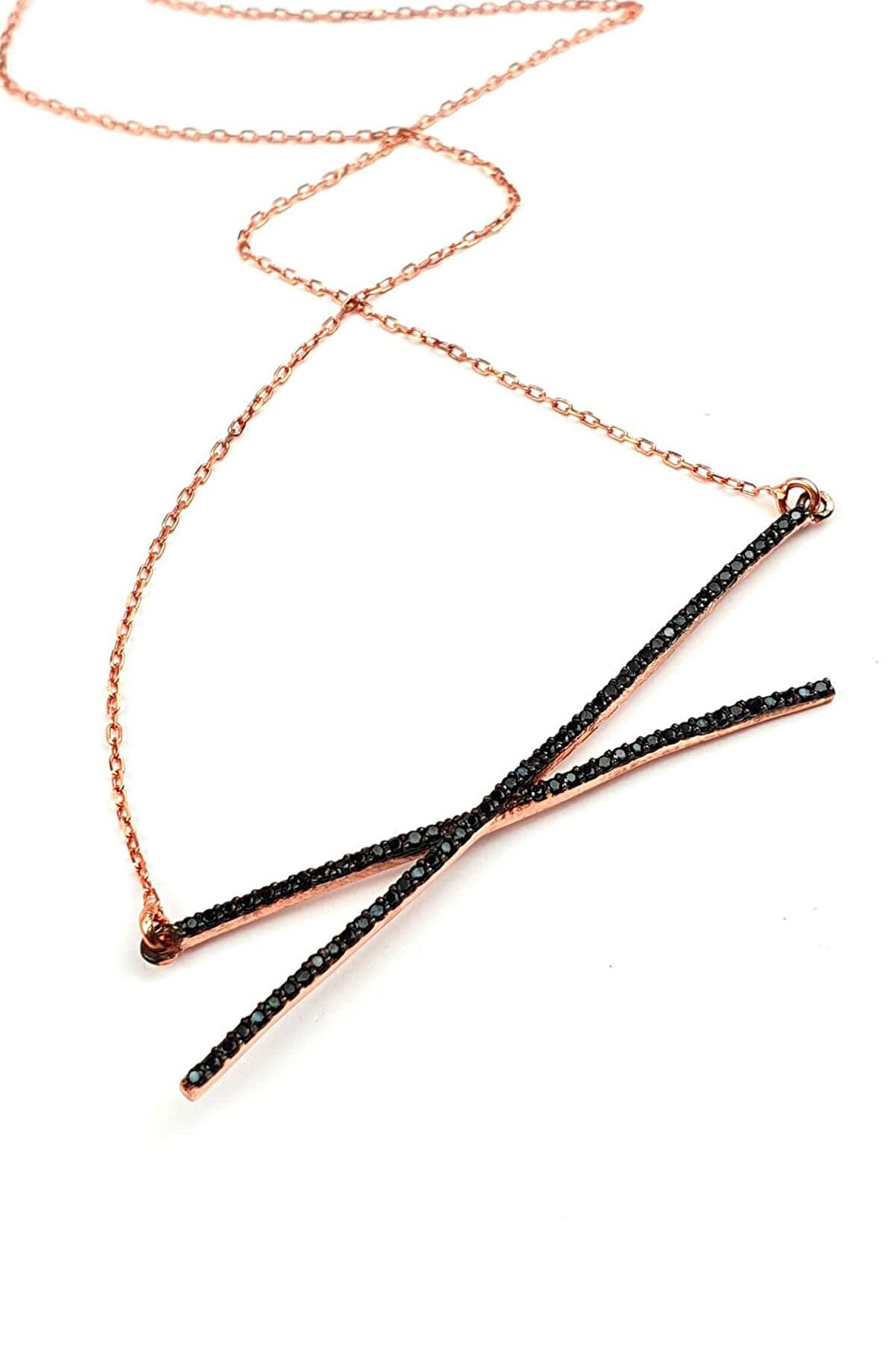 Siyah oniks taşlı gümüş rose modern  kolye