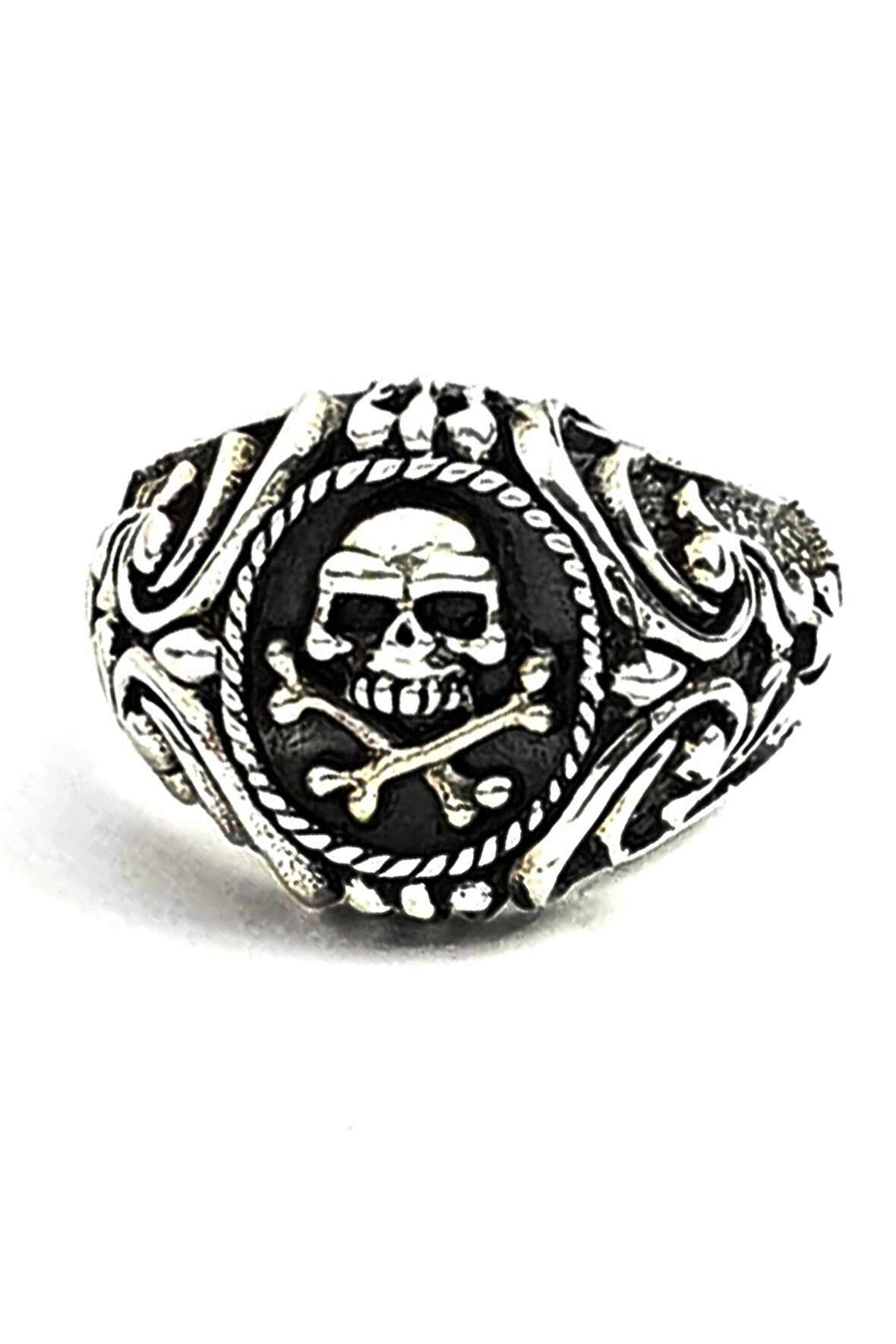 kurukafa figürlü gümüş tasarım erkek yüzük 