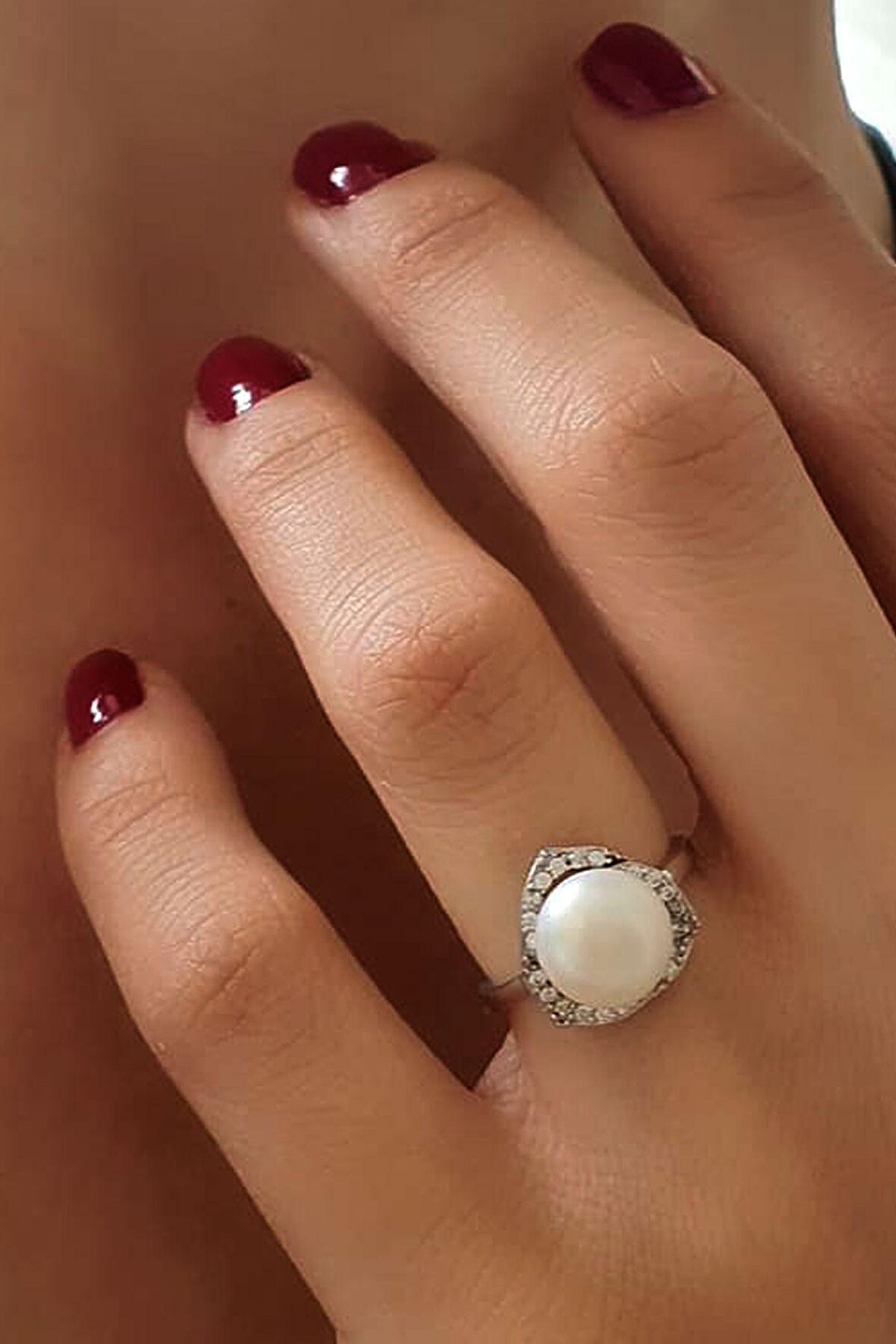 Zirkon taşlı gümüş incili yüzük