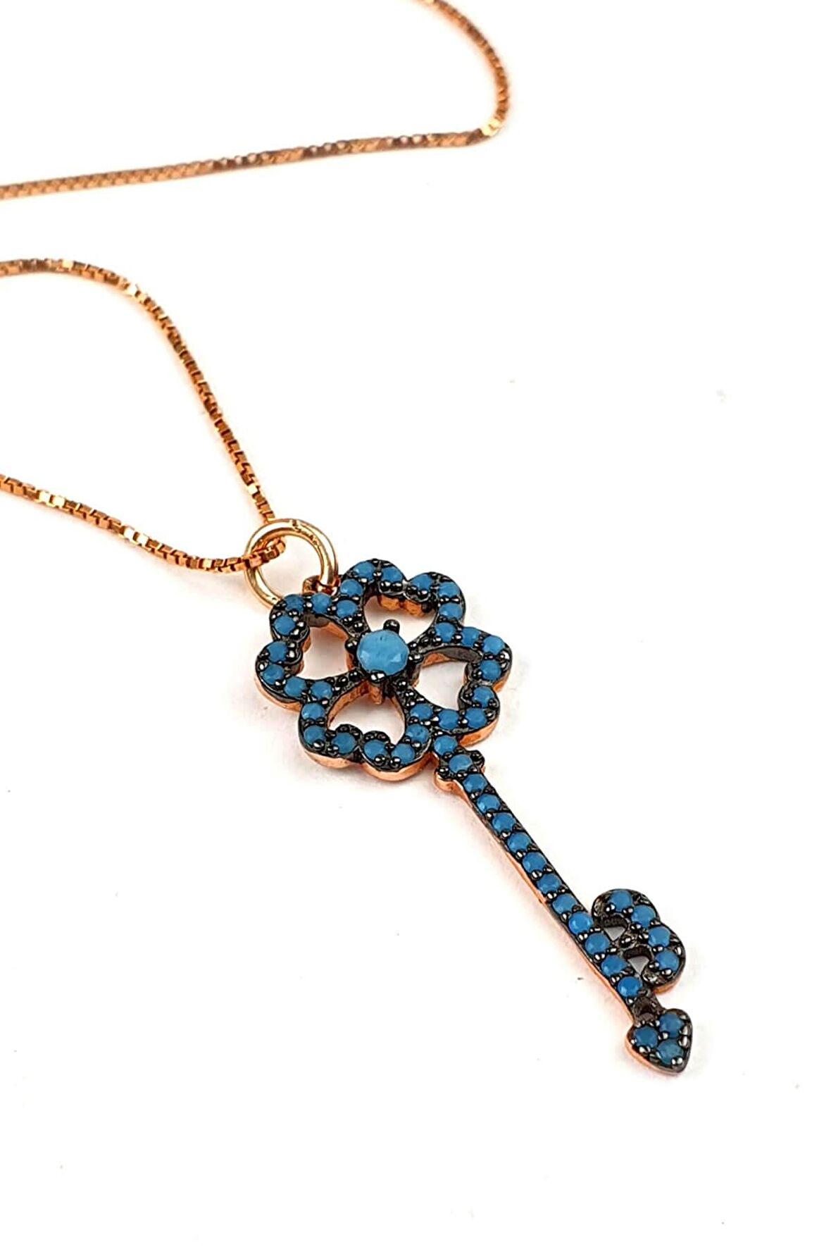 turkuaz taşlı gümüş rose anahtar şans kolyesi 