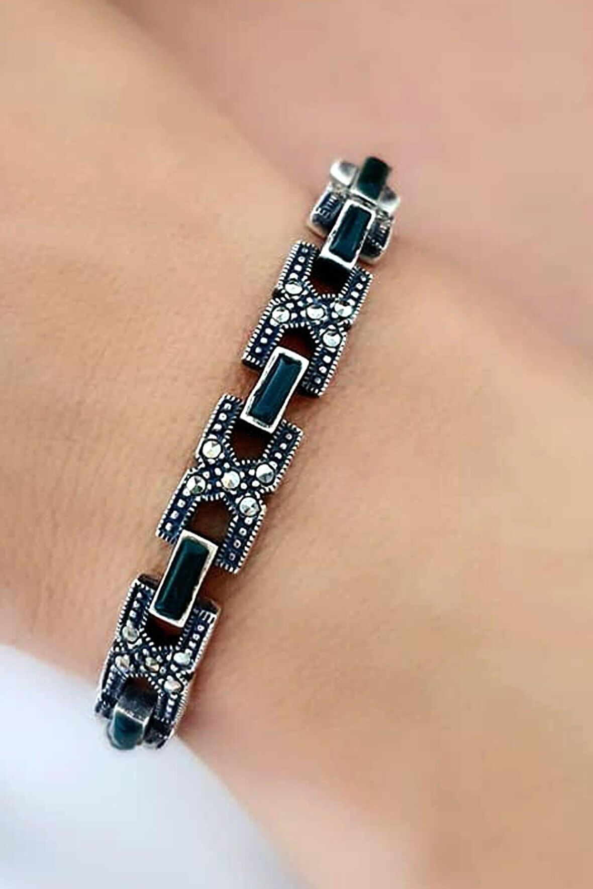 Yesil akik taşlı gümüş markazit bileklik 