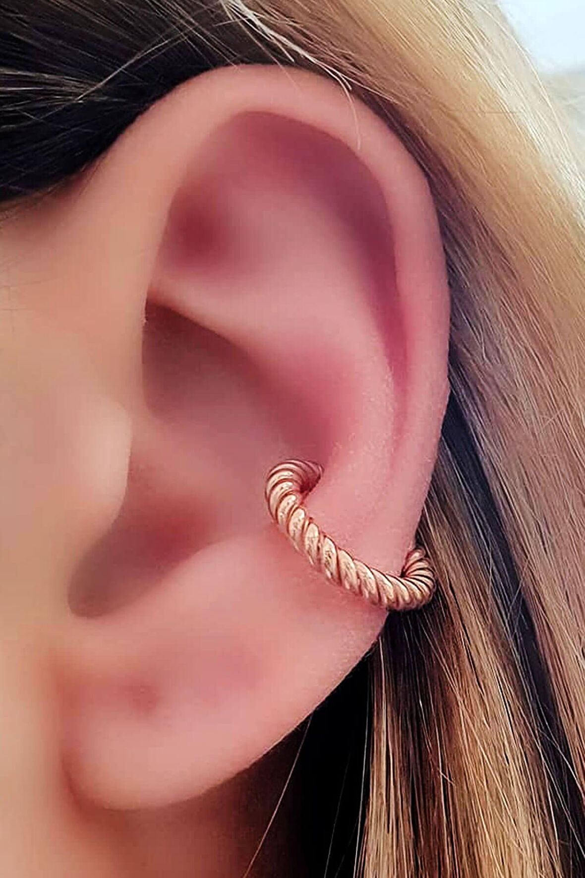 İtalyan tasarımı gümüş rose sıkıştırmalı kıkırdak küpesi 