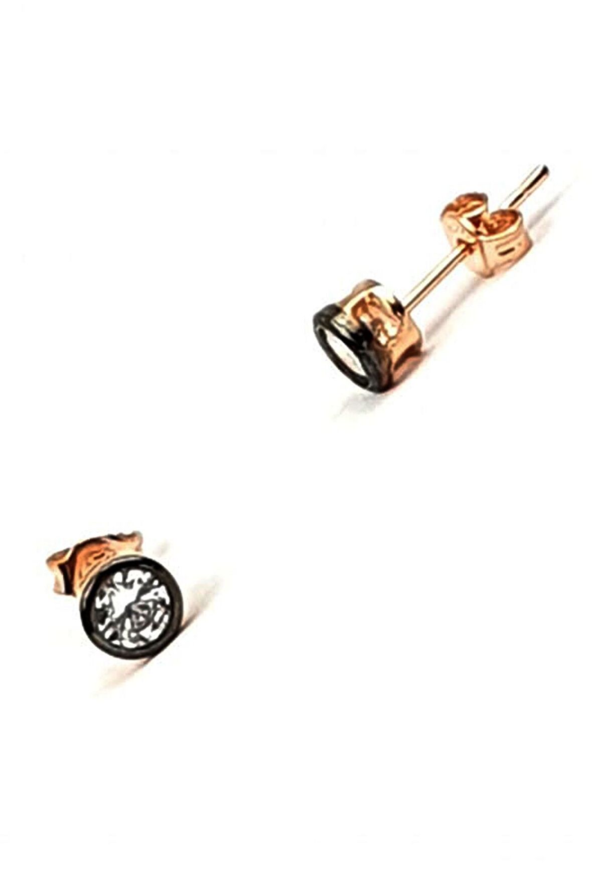 Elmas isciliginde zirkon gümüş rose tek taş küpe