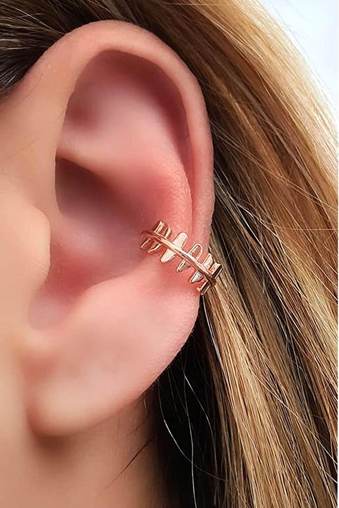 Gümüş üzerine rose  altın kaplama trend kıkırdak küpe