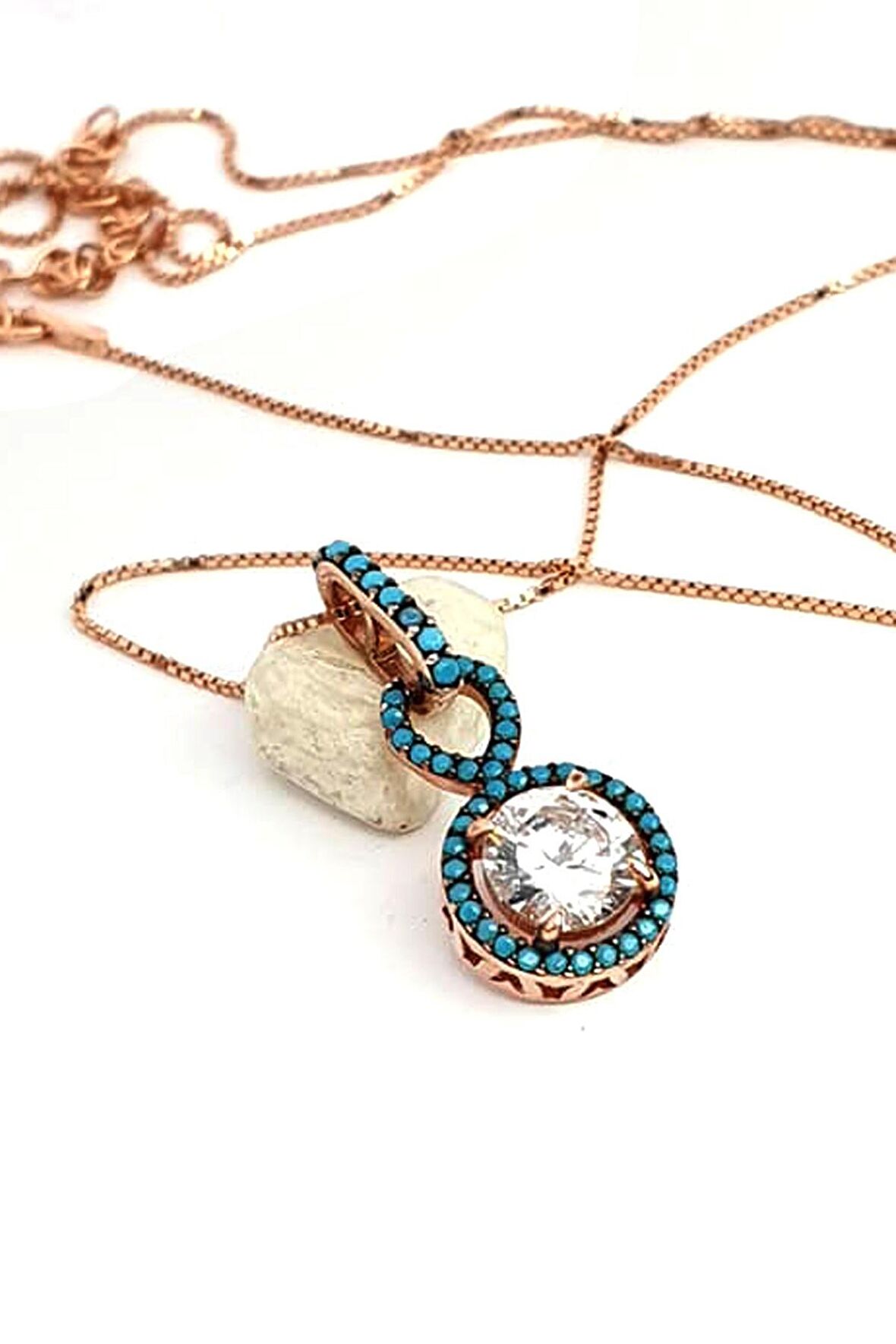 Turkuaz taş detaylı gümüş rose lüks kolye