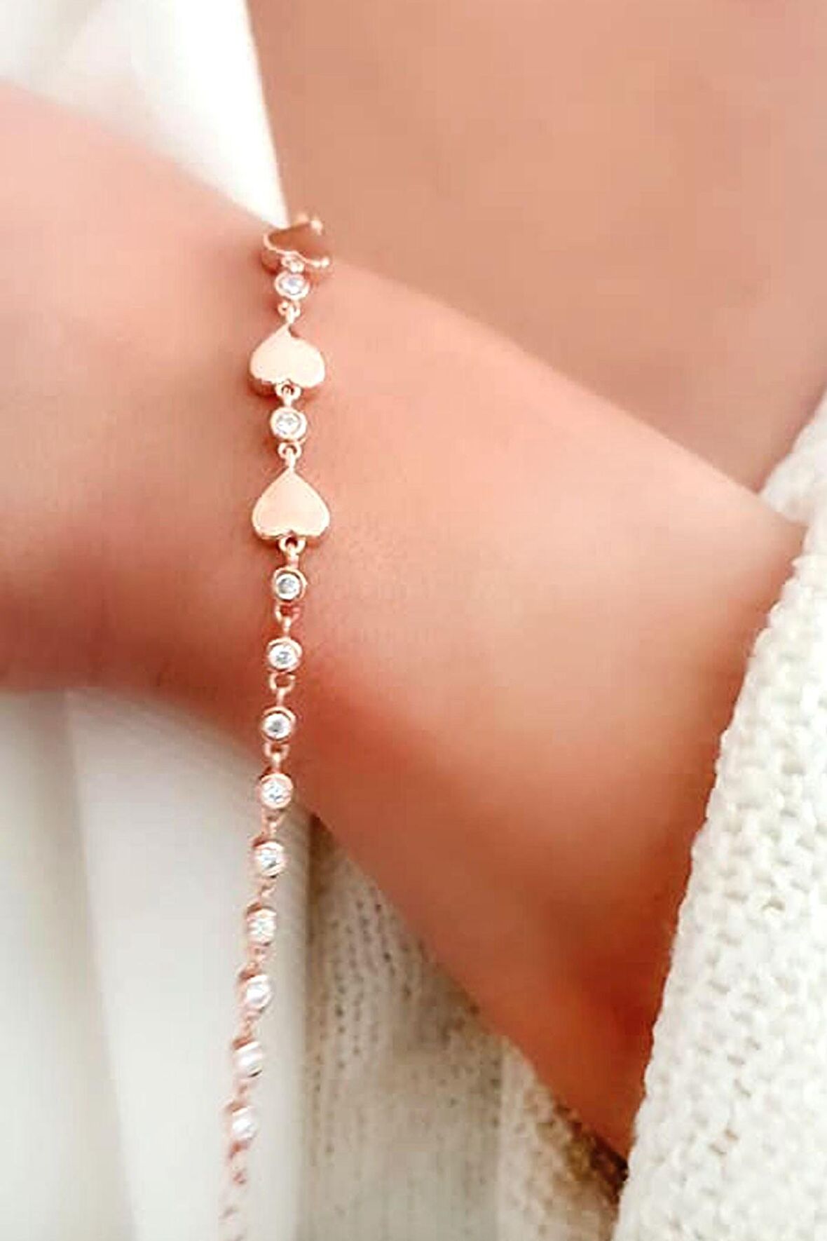 Kalp figürlü zirkon taş detaylı gümüş rose bileklik