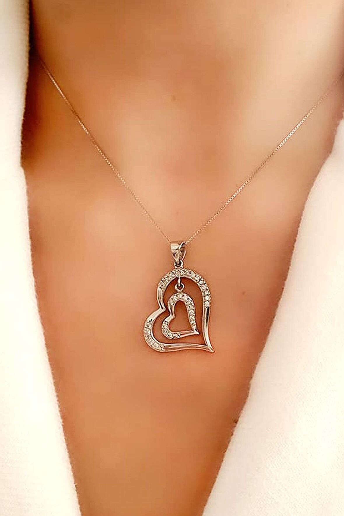 zirkon taşlı gümüş kalp kolye