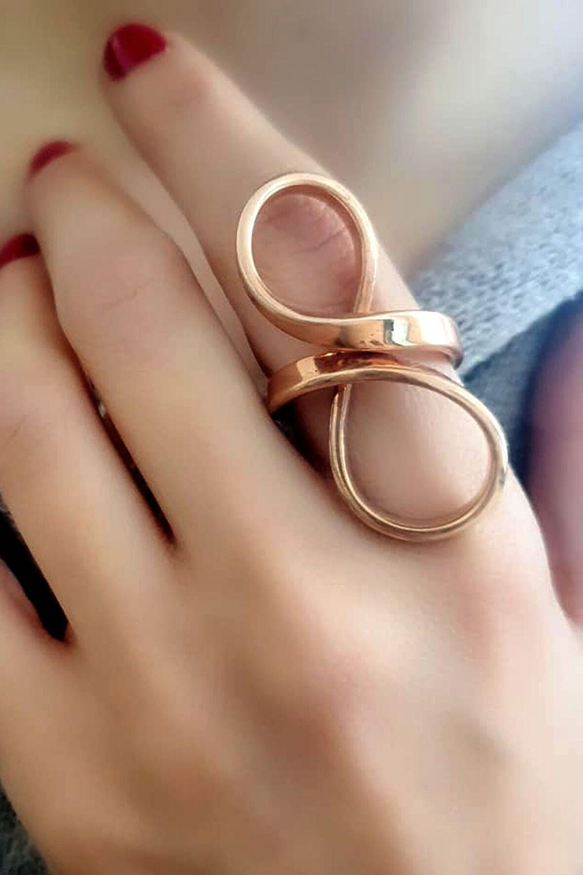 Sonsuzluk figürlü gümüş tasarım rose yüzük