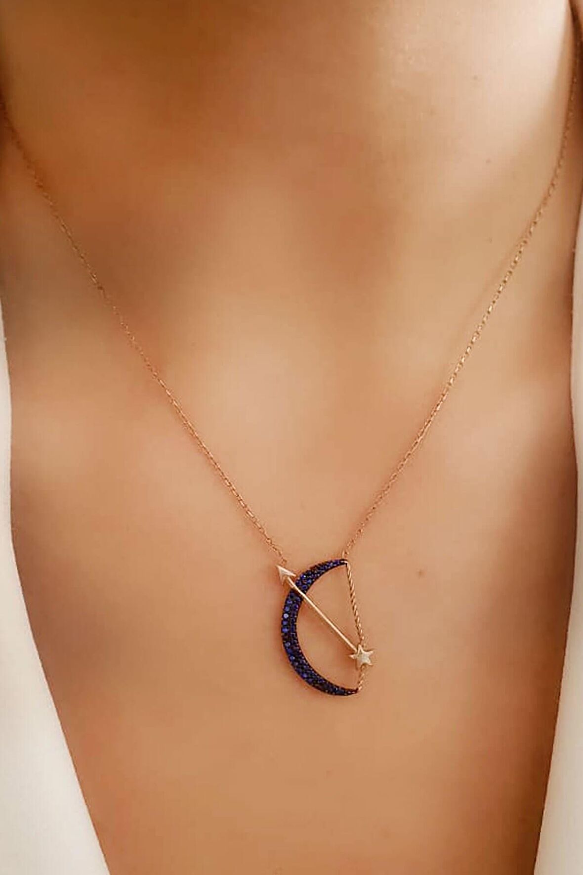 Modern lacivert zirkon taşlı gümüş rose ay yıldız kolye