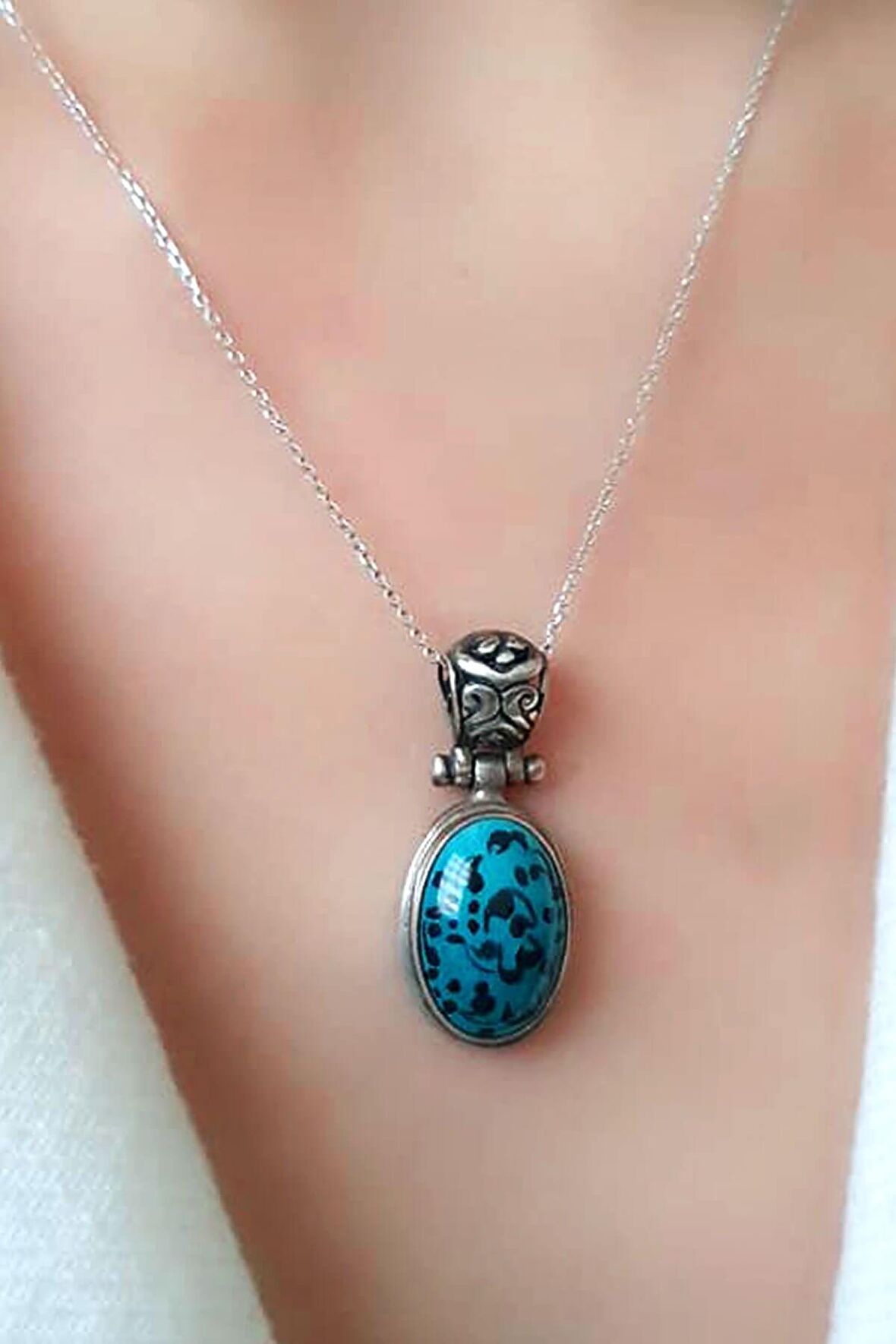 Çini işçiliği gümüş el işi kolye