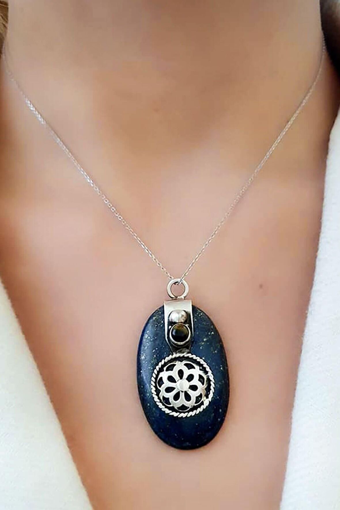 Lapis tasarım el işi gümüş kolye 