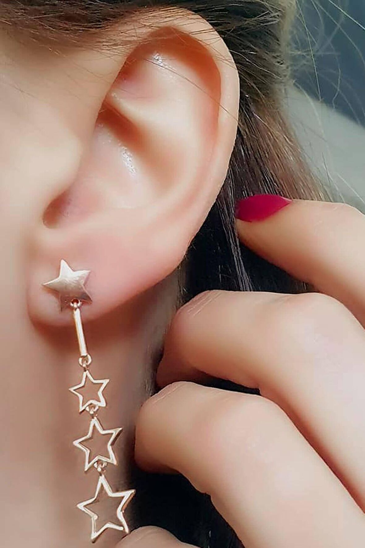 Yıldız figürlü gümüş rose küpe 