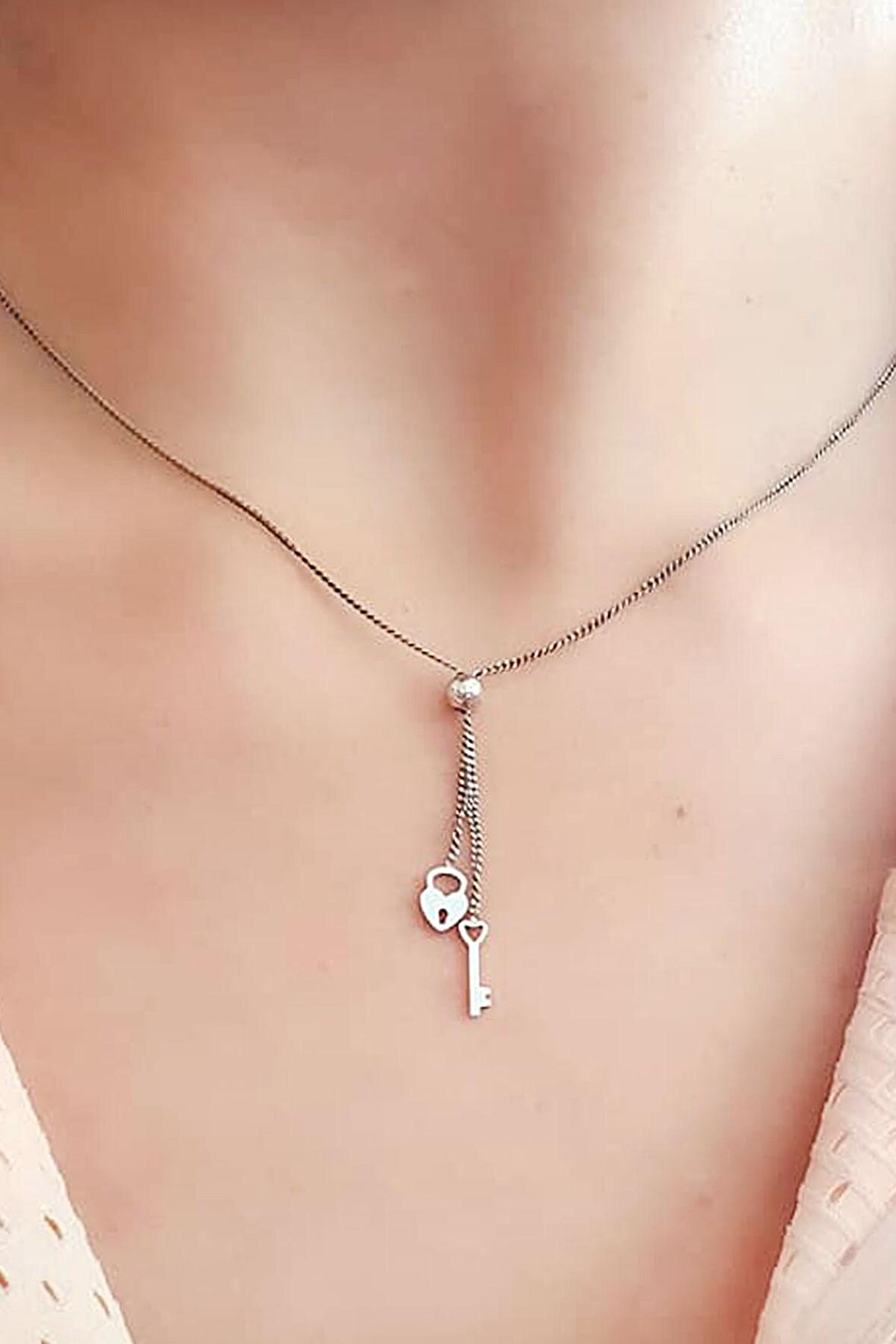 İtalyan tasarımı kalbimin anahtarı gümüş kolye