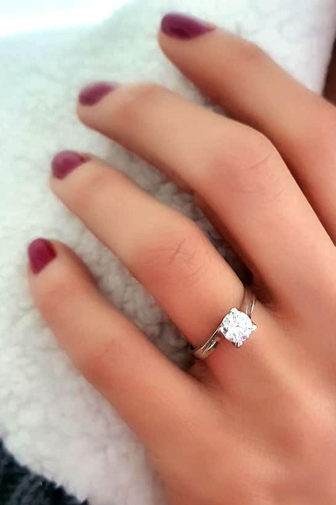 zirkon taşlı gümüş burgu tek taş yüzük 