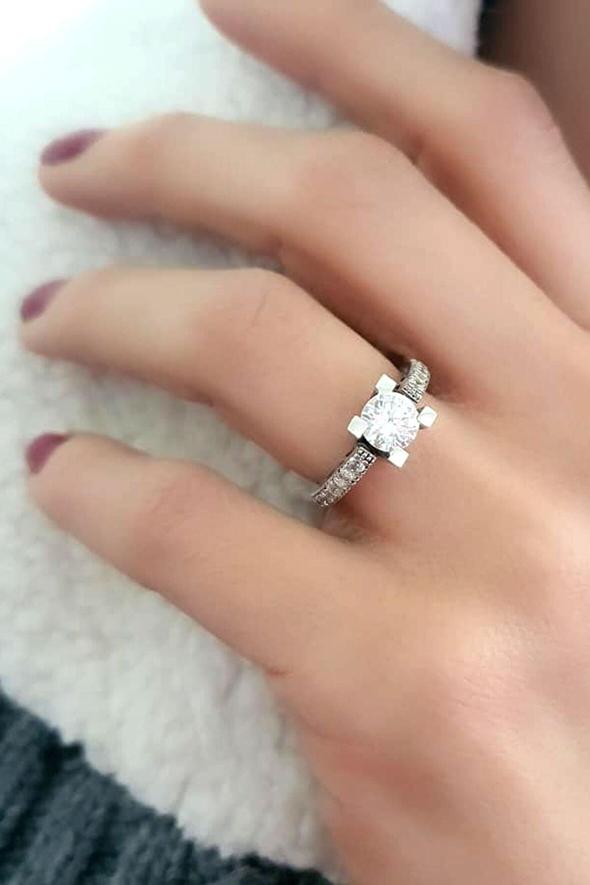 Swarovski taşlı gümüş tek taş yüzük