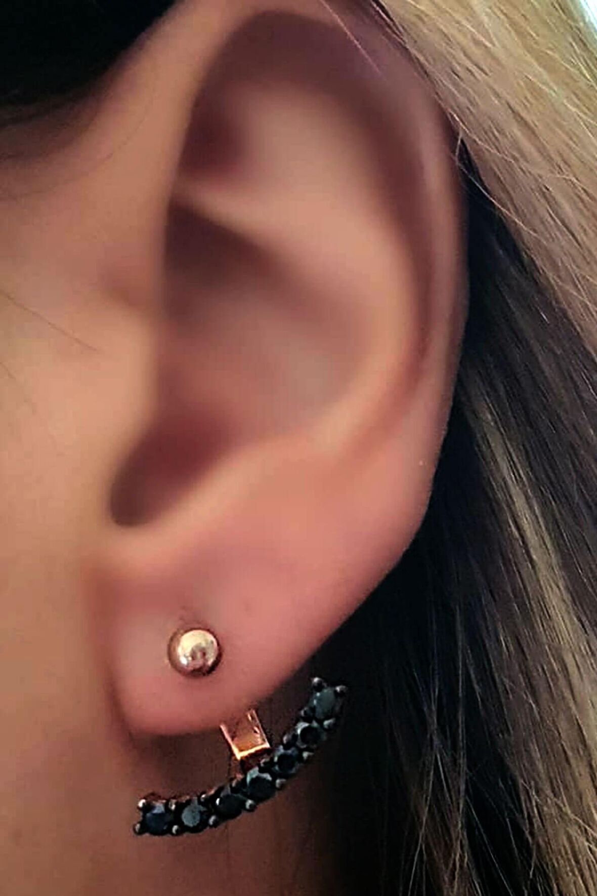 Siyah oniks taşlı gümüş rose earcuff cift küpe